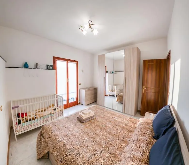 The Olive Trees- Jacuzzi-Garden-Wifi-Barbecue-Parking Villa Avegno Italy
