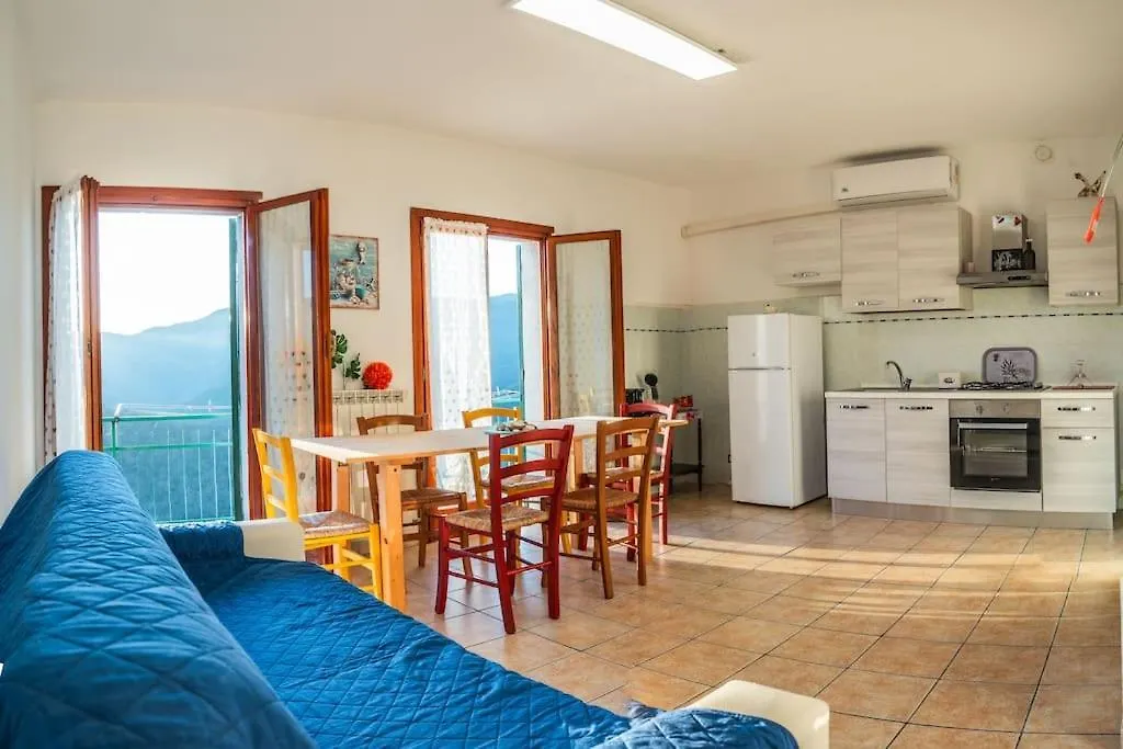 The Olive Trees- Jacuzzi-Garden-Wifi-Barbecue-Parking Villa Avegno Italy